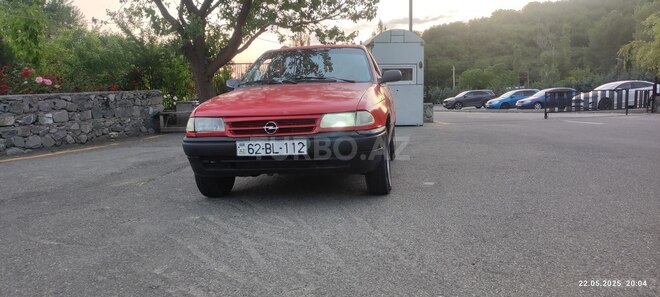 Opel Astra 1994, 310,000 km - 1.6 l - Şəki