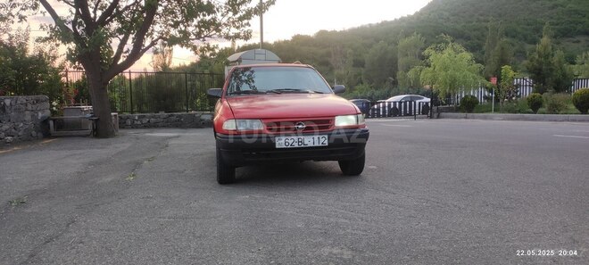 Opel Astra 1994, 310,000 km - 1.6 l - Şəki
