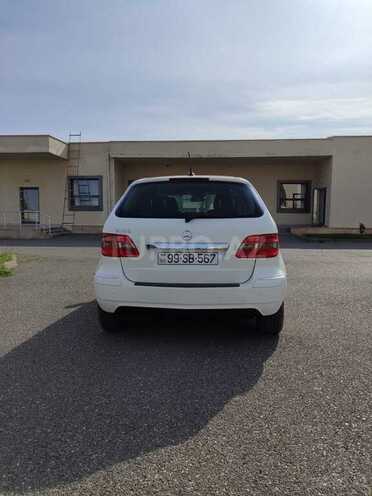 Mercedes B 180 2010, 180,000 km - 1.7 л - Goranboy