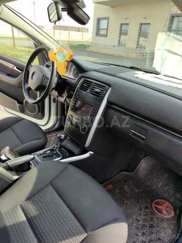 Mercedes B 180 2010, 180,000 km - 1.7 л - Goranboy