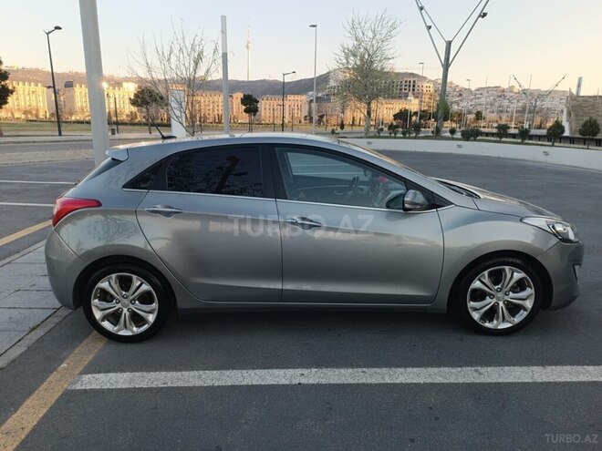 Hyundai i30 2013, 200,000 km - 1.6 l - Bakı