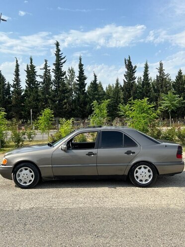 Mercedes C 180 1995, 280,000 km - 1.8 l - Hacıqabul