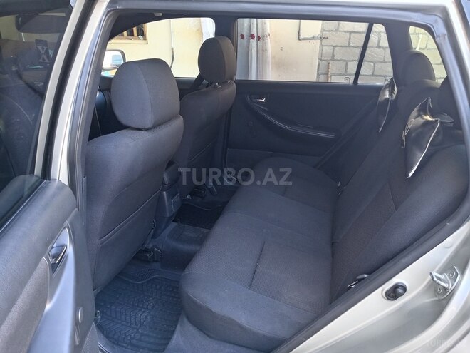 Toyota Corolla 2005, 217,000 km - 1.4 l - Tovuz