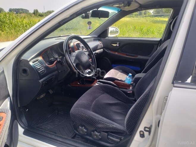 Hyundai Sonata 2003, 392,720 km - 2.0 l - Xudat
