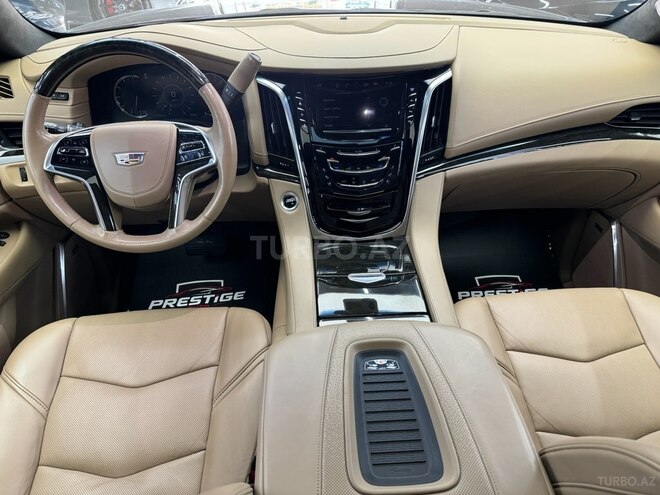 Cadillac Escalade-8