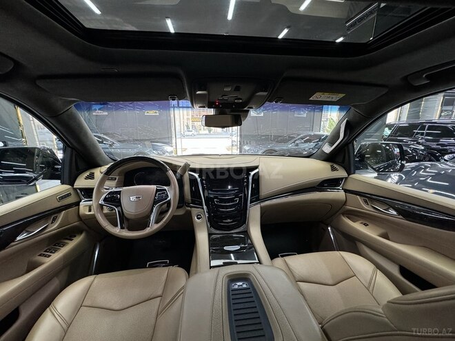 Cadillac Escalade-9