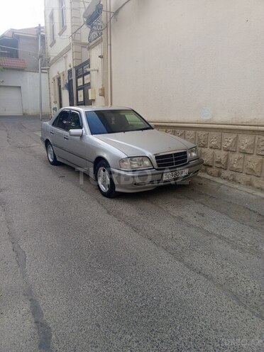 Mercedes C 180 1995, 280,000 km - 1.8 л - Bakı