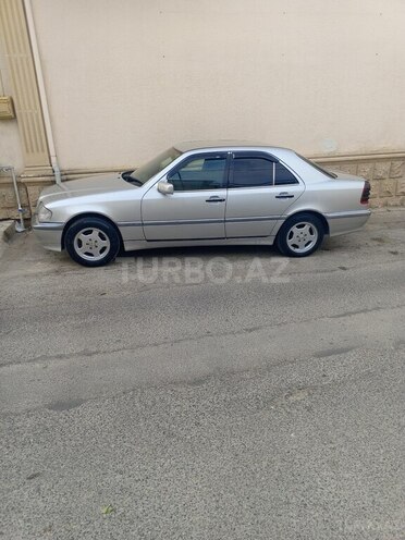 Mercedes C 180 1995, 280,000 km - 1.8 л - Bakı