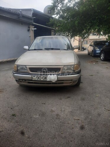 Opel Astra 1997, 340,000 km - 1.6 l - Bakı