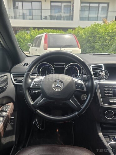 Mercedes ML 350 4MATIC-9