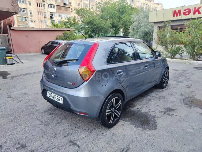 MG 3 2011, 315,000 km - 1.5 l - Sumqayıt