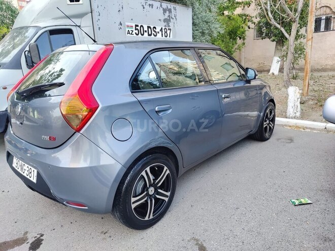 MG 3 2011, 315,000 km - 1.5 l - Sumqayıt