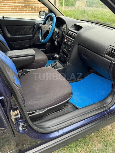 Opel Astra 2001, 200,000 km - 2.0 l - Xaçmaz