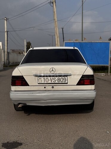 Mercedes E 250 1994, 400,000 km - 2.5 l - Bakı