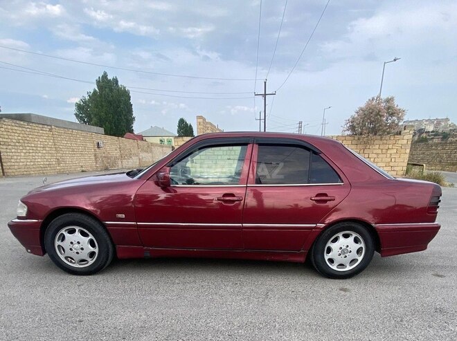 Mercedes C 220 d 1997, 258,000 km - 2.2 l - Bakı
