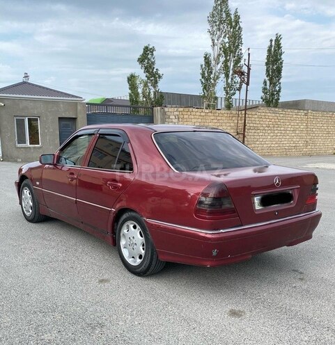 Mercedes C 220 d 1997, 258,000 km - 2.2 l - Bakı