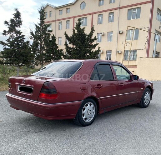 Mercedes C 220 d 1997, 258,000 km - 2.2 l - Bakı