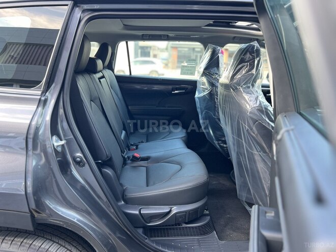 Toyota Highlander-10