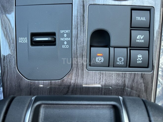 Toyota Highlander-13
