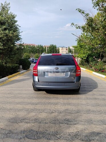 Kia  2008, 250,000 km - 1.6 l - Bakı