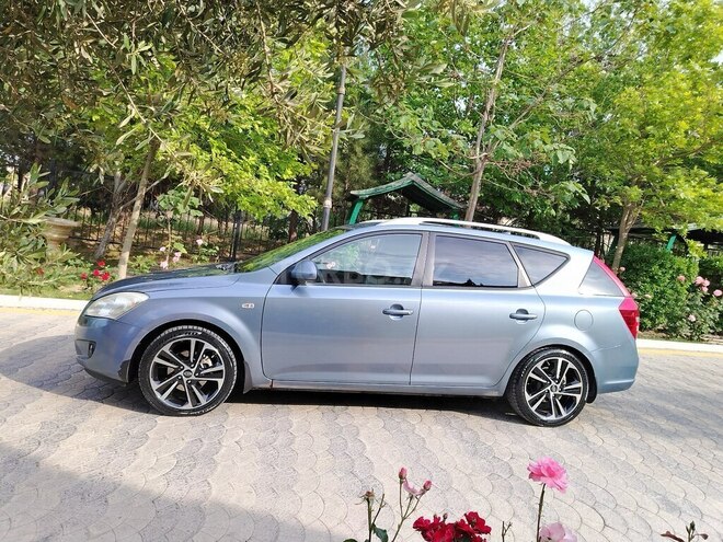 Kia  2008, 250,000 km - 1.6 l - Bakı