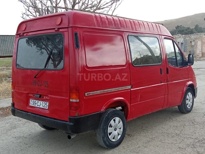 Ford Transit-7