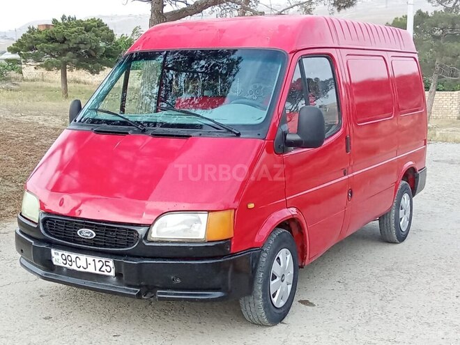 Ford Transit-3
