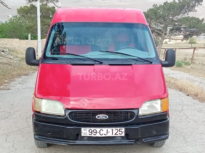 Ford Transit-1