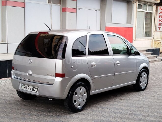 Opel Meriva-9