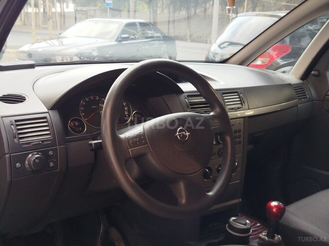 Opel Meriva-13
