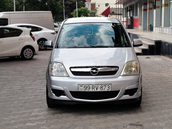 Opel Meriva-12