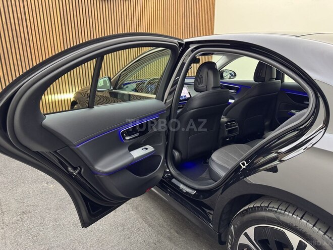 Mercedes E 300 e 2024, 10,000 km - 2.0 l - Bakı