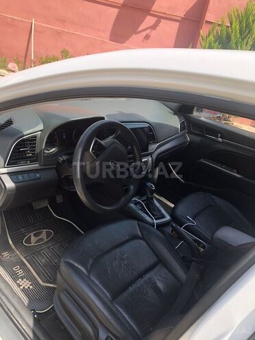 Hyundai Avante 2016, 135,000 km - 1.6 l - Bakı