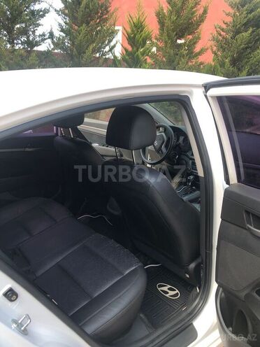 Hyundai Avante 2016, 135,000 km - 1.6 l - Bakı