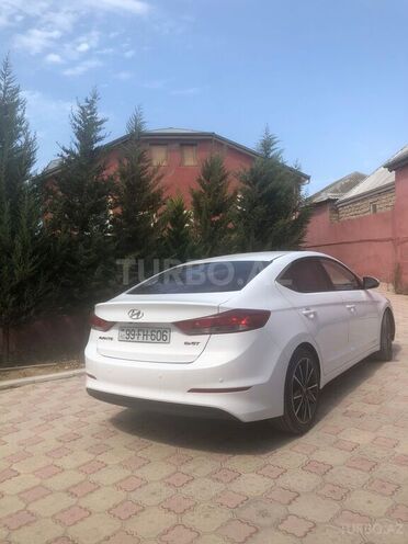 Hyundai Avante 2016, 135,000 km - 1.6 l - Bakı
