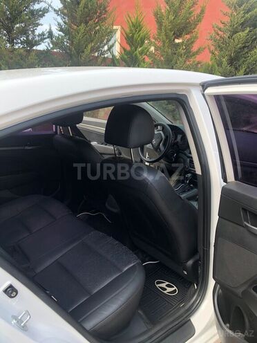 Hyundai Avante 2016, 135,000 km - 1.6 l - Bakı