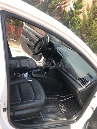 Hyundai Avante 2016, 135,000 km - 1.6 l - Bakı