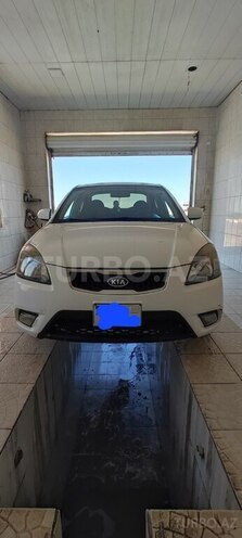 Kia Rio 2011, 210,000 km - 1.4 l - Gəncə