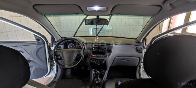 Kia Rio 2011, 210,000 km - 1.4 l - Gəncə