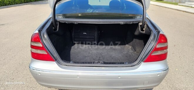 Mercedes E 220 d 2006, 358,400 km - 2.2 l - Bakı