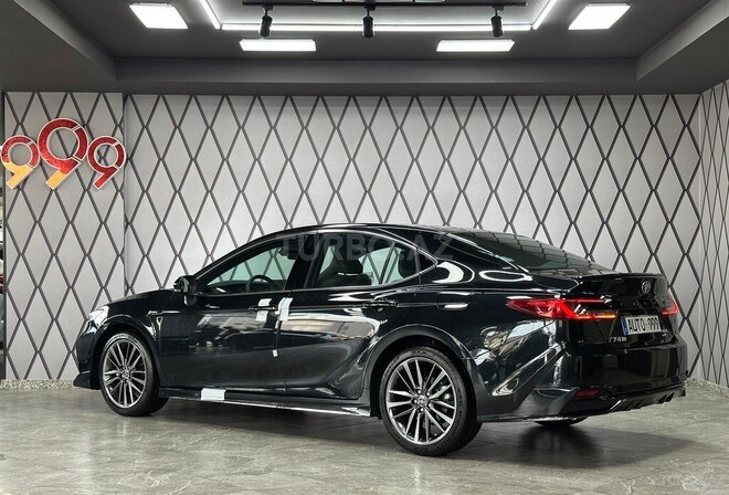 Toyota Camry-7