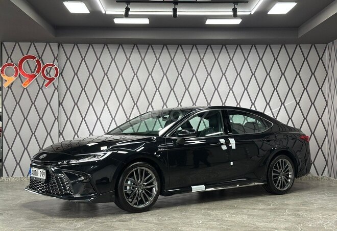 Toyota Camry-3