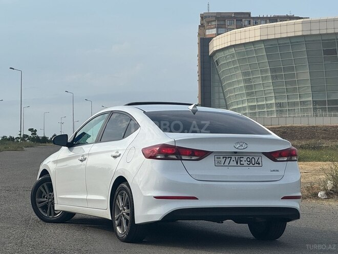 Hyundai Elantra 2017, 156,000 km - 2.0 l - Bakı