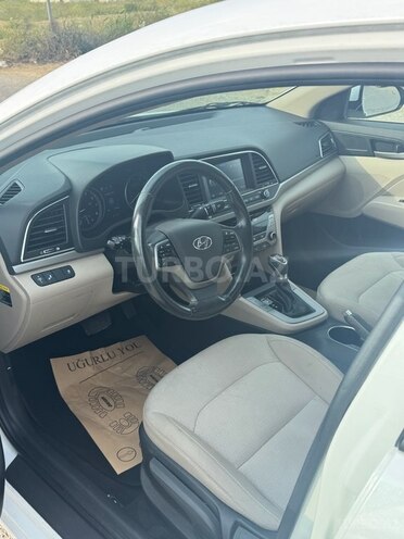Hyundai Elantra 2017, 156,000 km - 2.0 l - Bakı