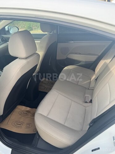 Hyundai Elantra 2017, 156,000 km - 2.0 l - Bakı
