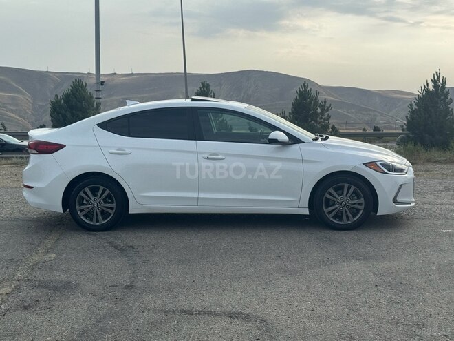 Hyundai Elantra 2017, 156,000 km - 2.0 l - Bakı