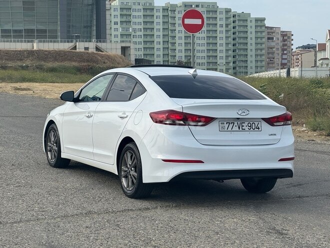 Hyundai Elantra 2017, 156,000 km - 2.0 l - Bakı