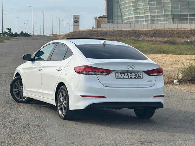 Hyundai Elantra 2017, 156,000 km - 2.0 l - Bakı