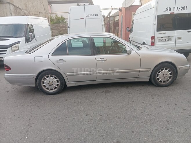 Mercedes E 220 d 2000, 306,000 km - 2.2 l - Bakı