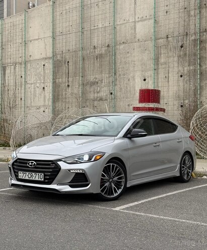 Hyundai Elantra-1